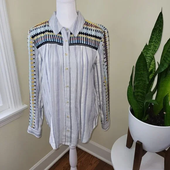 Anthropologie The Cate Classic Button Up Embroidered Stripe Shirt Women's SZ XS - Picture 2 of 13